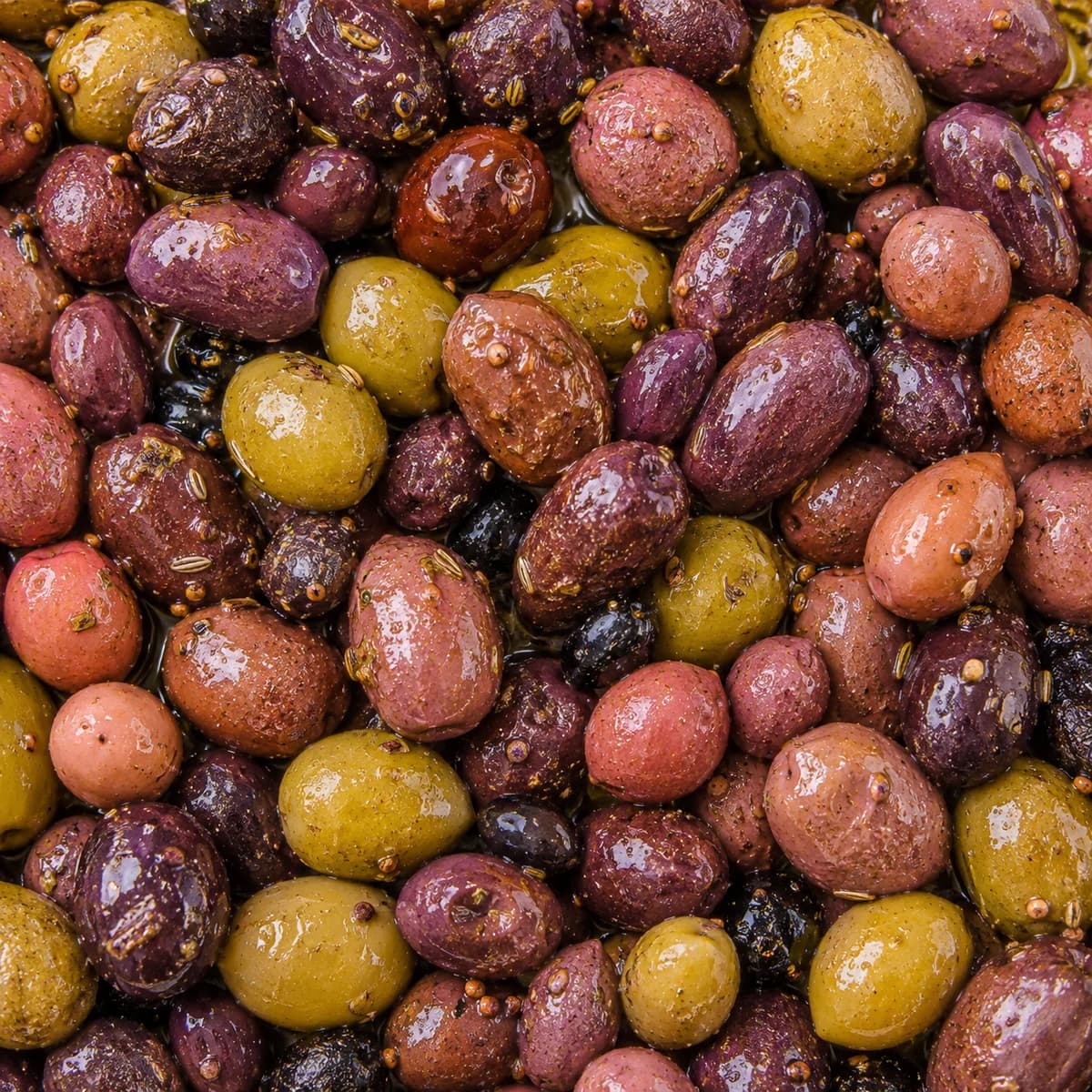 Olives mélangées au cumin